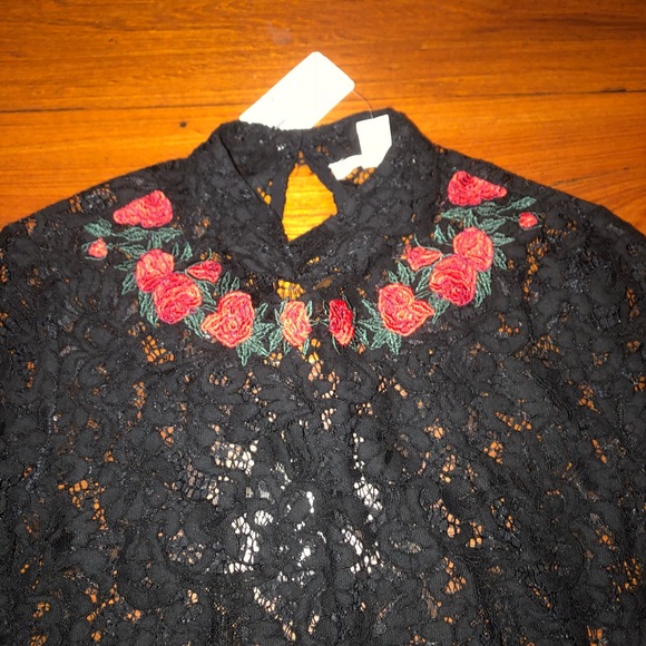 Long sleeve black lace top - Picture 2 of 2
